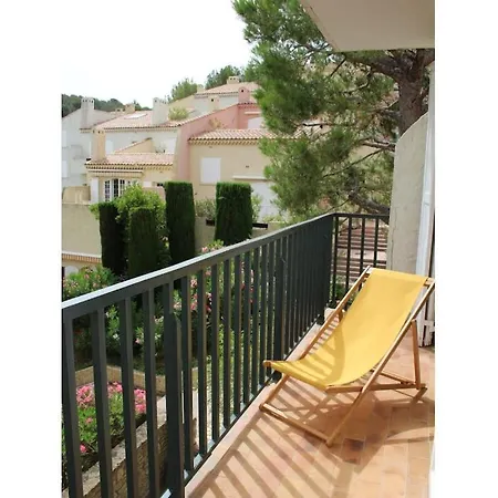 With 1 Bedroom *