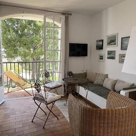 With 1 Bedroom Hébergement de vacances Les Lecques