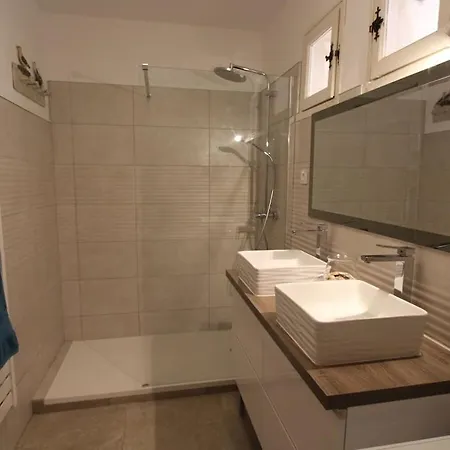 With 1 Bedroom Hébergement de vacances Les Lecques